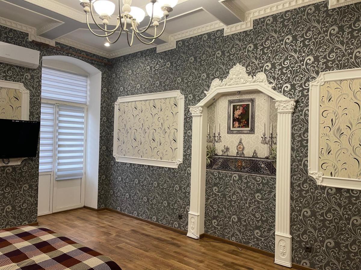 Lux Apartment In Zentrum تشيرنيفتسي المظهر الخارجي الصورة